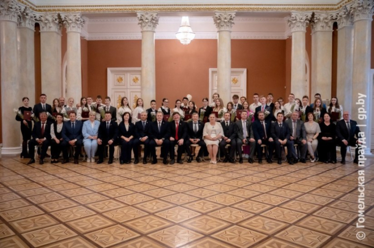 О.Руммо провел выездное заседание Совета специального фонда по социальной поддержке одаренных учащихся и студентов