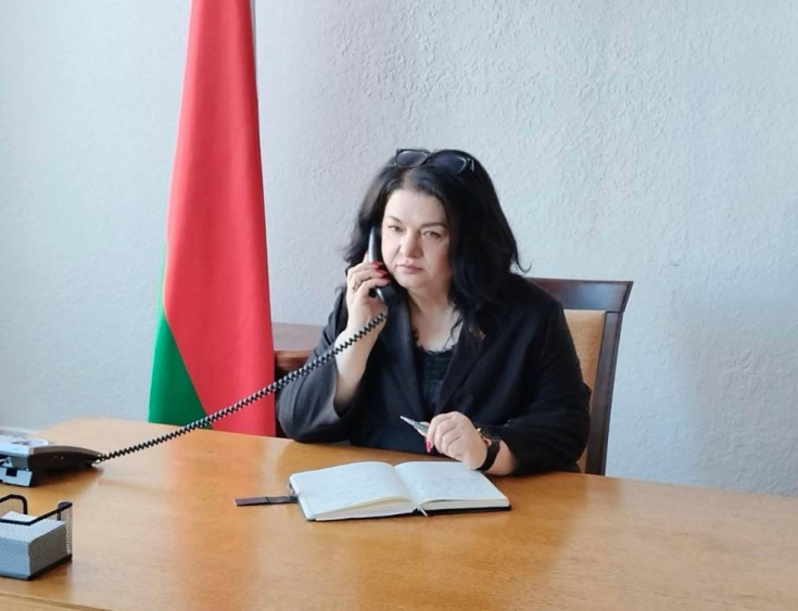 Татьяна Игнатюк провела прямую телефонную линию и прием граждан в Березовском районе