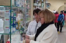 Член Совета Республики Т.Шатликова провела мониторинг цен на лекарственные препараты и продукты питания