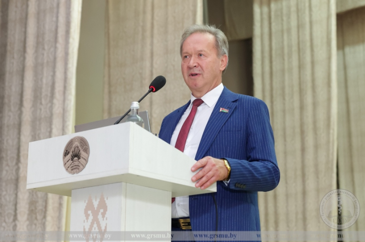 Член Совета Республики И.Жук провел встречу с первокурсниками