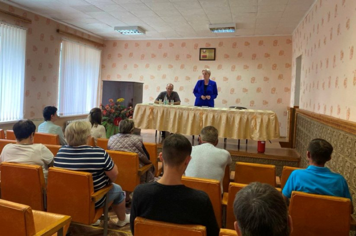 Член Совета Республики Е.Журавлёва встретилась с трудовым коллективом ОАО «Несвижское ПМК-23»