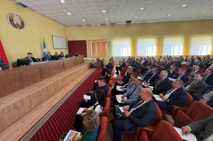 Члены Совета Республики П.Ошурик и Д.Захарчук приняли участие в заседании организационного штаба по подготовке проведения областного фестиваля-ярмарки тружеников села «Дожинки»