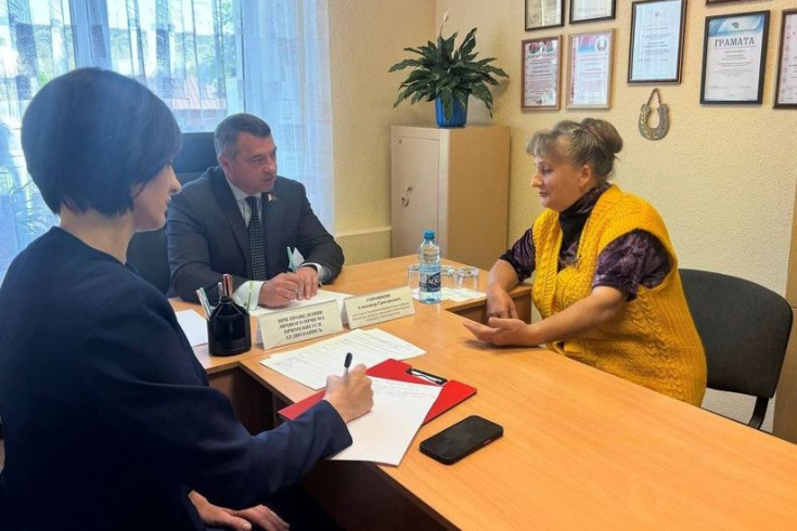 Член Совета Республики А.Горошкин провел выездной личный прием граждан