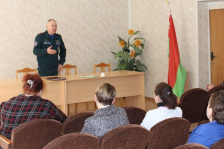 С.Мелешкин провел встречу с работниками Бешенковичской центральной районной больницы