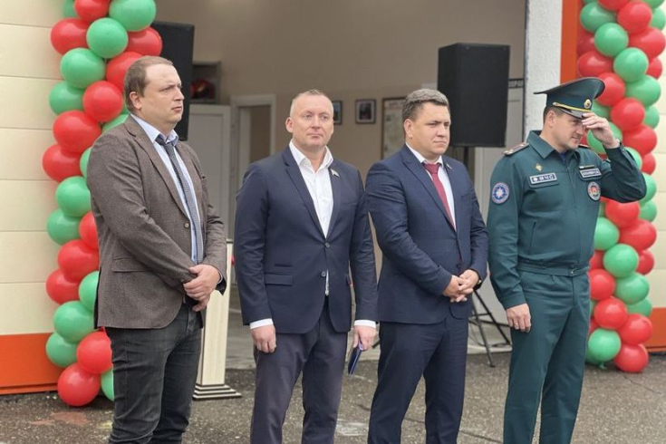 Член Совета Республики В.Лукьянов принял участие в торжественном открытии пожарной части Столбцовского РОЧС