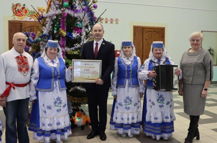 А.Кушнаренко посетил Тетеринский сельский центр культуры