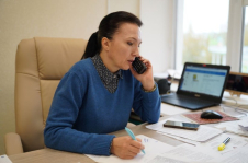 Член Совета Республики И.Петрусевич провела прямую телефонную линию в Могилеве