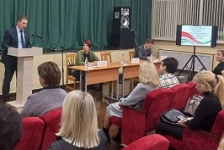 Член Совета Республики А.Шишкин обсудил с педагогами и родителями учащихся Рогачевской школы законопроект о Всебелорусском народном собрании