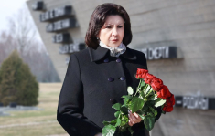️Наталья Кочанова: "Скорбный звон колоколов Хатыни жгучей болью отзывается в наших сердцах"