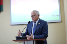 Член Совета Республики Ю.Деркач принял участие в очередной сессии Лепельского районного Совета депутатов