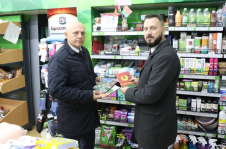 Член Совета Республики А.Жамойда посетил сельские магазины в Лидском районе