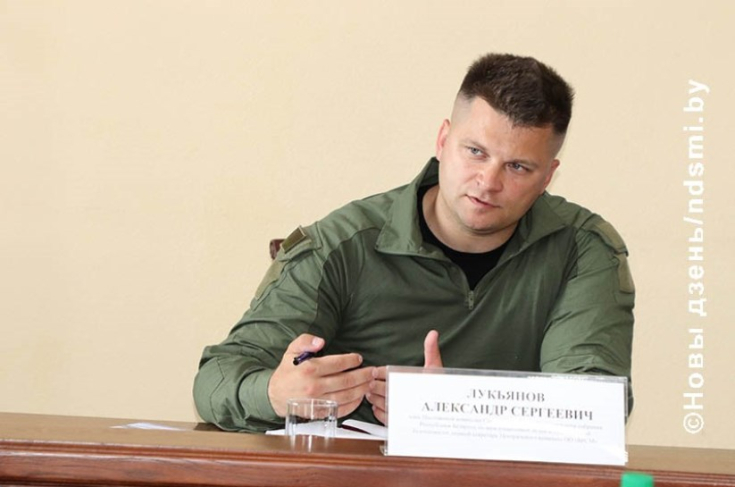 А.Лукьянов провел выездной 
прием граждан в г. Жлобине 
Гомельской области 
