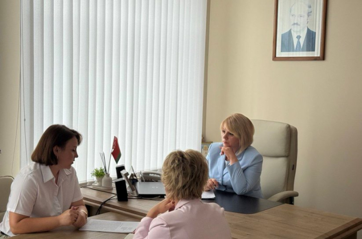 Член Совета Республики Л.Сапего провела личный прием граждан в Брагинском районе
