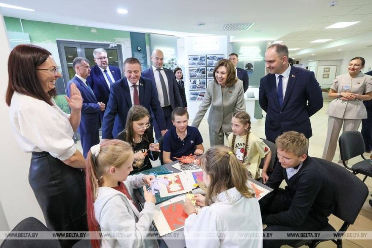 Наталья Кочанова посетила Многофункциональный комплекс социально-культурного назначения в Островце
