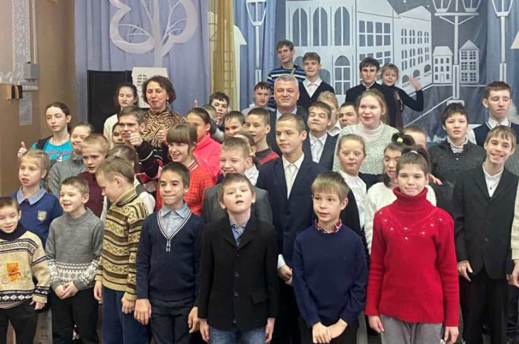 Член Совета Республики А.Неверов принял участие в республиканской акции «Наши дети» в ГУО «Улуковская вспомогательная школа-интернат»