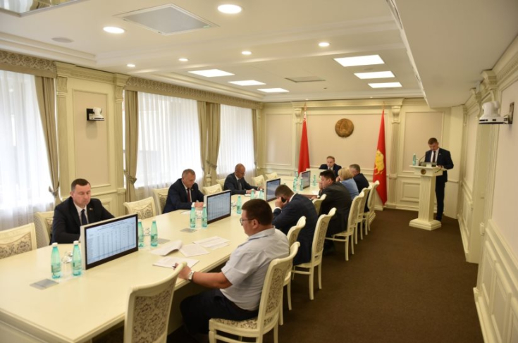 Член Совета Республики П.Ошурик принял участие в заседании Гродненского областного исполнительного комитета
