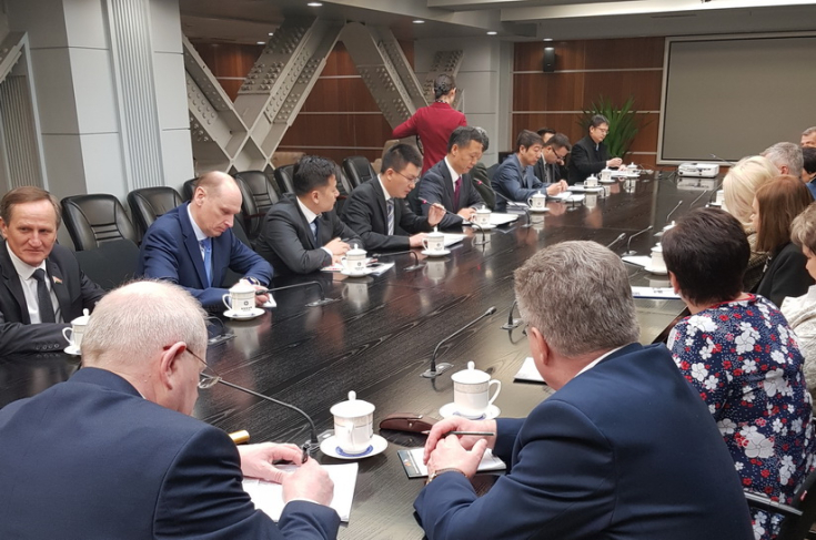 Члены Совета Республики приняли участие во встрече с директором Департамента Евразии Министерства коммерции Китая