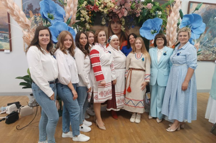 «Наши белоруски неравнодушны к будущему родного государства». Члены Совета Республикио республиканском конкурсе молодежных проектов «Дзявочы вянок Міру»