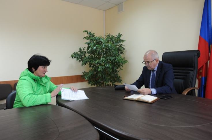 Член Совета Республики Г.Протосовицкий провел личный прием граждан для жителей Столинского района