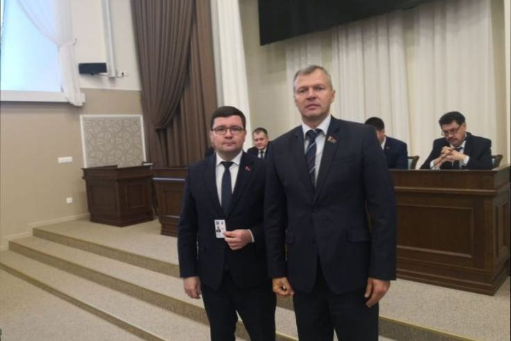 Член Совета Республики О.Романов принял участие в аппаратном совещании в Министерстве образования