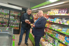 Член Совета Республики О.Дьяченко изучил ценообразование и ассортимент товаров в магазине «Евроопт»