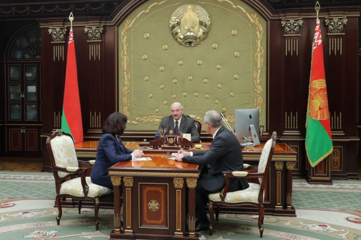 Глава государства провел встречу с Председателем Совета Республики Н.Кочановой и Главой Администрации Президента И.Сергеенко