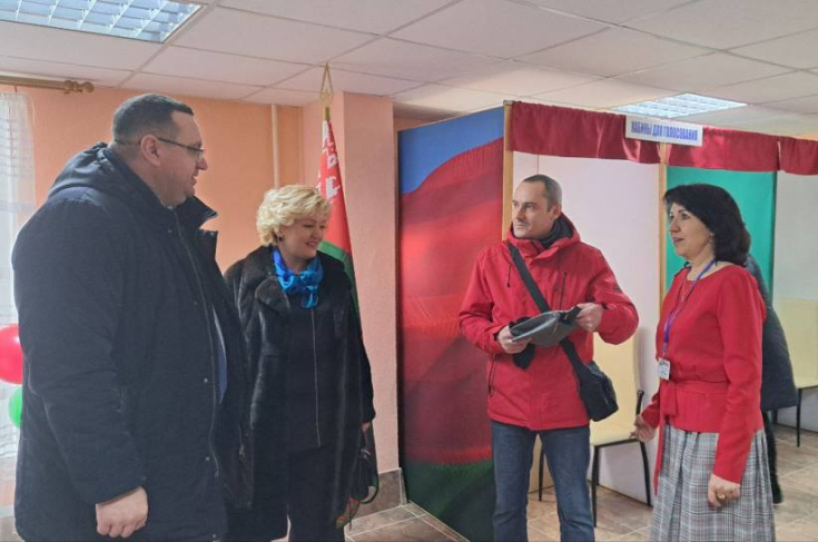 И.Сергеев: белорусский народ едино 
пишет новую страницу суверенного 
будущего нашей любимой Беларуси
