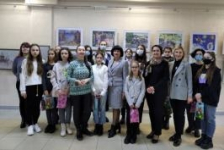 Член Совета Республики Е.Зябликова встретилась с учащимися художественной школы г. Борисова
