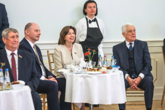 Наталья Кочанова приняла участие в торжественном мероприятии «Время выбрало нас», собравшем членов Совета Республики всех созывов от Минской области
