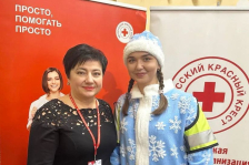 А.Смоляк приняла участие в благотворительном празднике «Елка желаний» для детей из семей беженцев