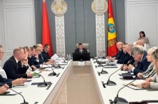 А.Горошкин провел внеочередную семнадцатую сессию Могилевского областного Совета депутатов