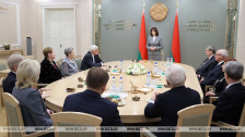 Председатель Совета Республики Н.Кочанова провела заседание совета старейшин при Президиуме Совета Республики