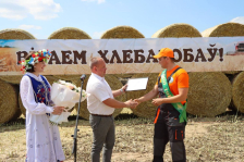 Александр Пищ принял участие в чествовании героев жатвы
