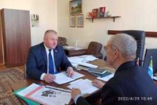 Член Совета Республики О.Дьяченко провел встречу с бывшим малолетним узником фашистских лагерей
