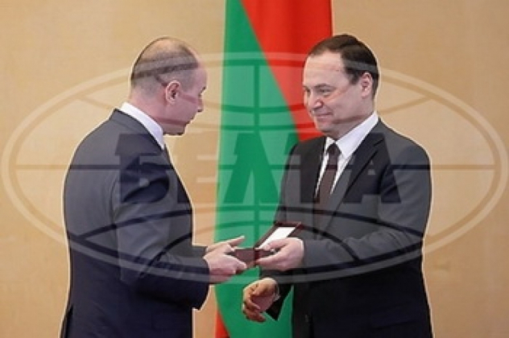 Алексей Кушнаренко награжден медалью «За трудовые заслуги»