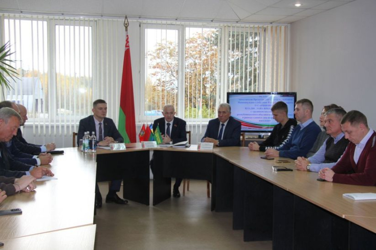 Состоялась встреча заместителя Председателя Совета Республики В.Татариновича с трудовым коллективом РО «Белагросервис»