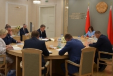Председатель Совета Республики Н.Кочанова встретилась с руководством Минска и его районов