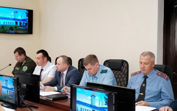 Эдуард Гаврилкович принял участие в заседании районного исполнительного комитета в городе Лунинце