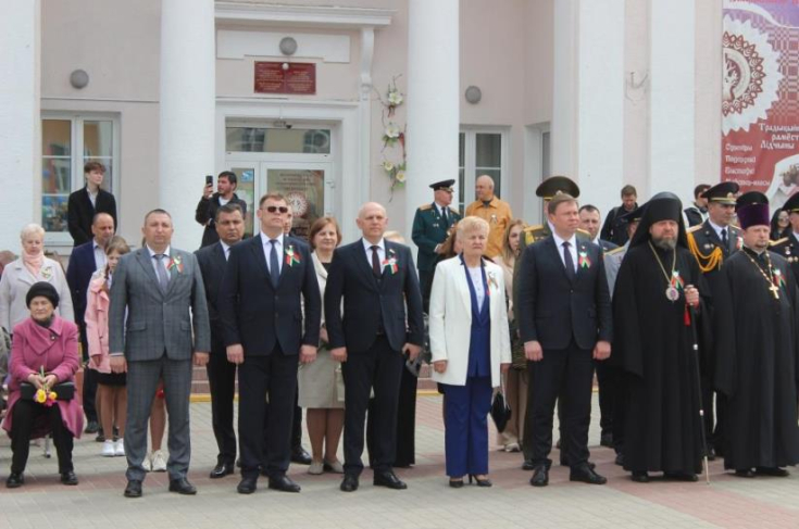 Член Совета Республики А.Жамойда принял участие в торжествах в честь Великой Победы