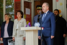 
Член Совета Республики Ю.Наркевич принял участие в торжественной линейке

