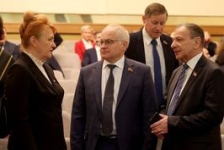 Член Совета Республики Ю.Деркач принял участие в сессии Витебского областного Совета депутатов