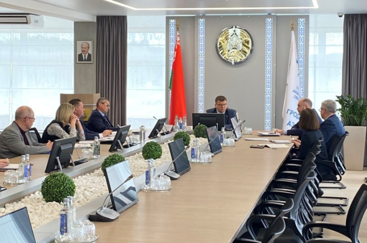 Член Совета Республики О.Иванов провел личный прием граждан