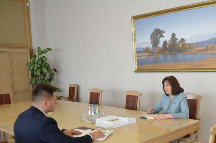 Председатель Совета Республики Н.Кочанова встретилась с первым секретарем ЦК ОО «БРСМ» Александром Лукьяновым