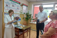 Член Совета Республики Е.Зенкевич посетила Рогачевский район