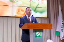 В.Ананич: в руках матерей — настоящее и будущее нашей страны