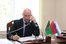 В.Матвеев провел «прямую телефонную линию» и личный прием граждан