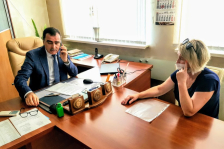 Член Совета Республики А.Карпицкий провел «прямую телефонную линию» и прием граждан