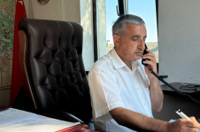 Член Совета Республики Г.Барсамян провел прямую телефонную линию