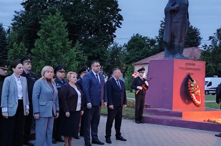 И.Сергеев: несите в своих душах память о подвиге белорусского народа и передавайте ее своим детям и внукам, из поколения в поколение