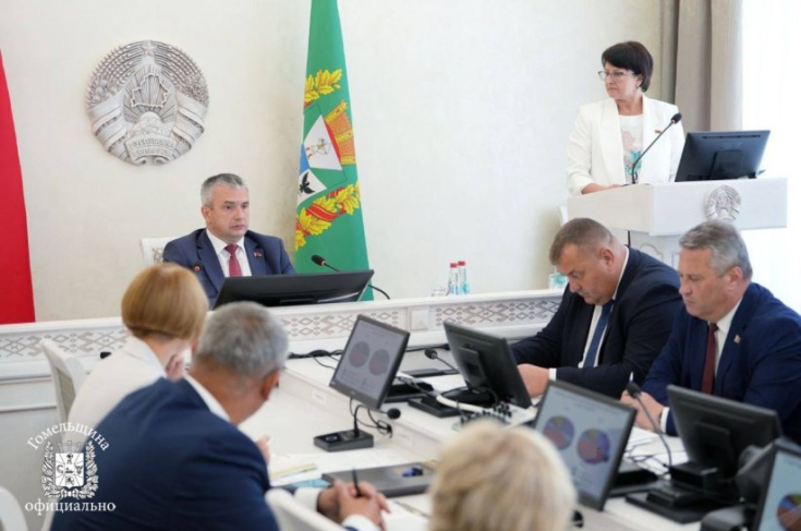 Член Совета Республики Е.Зенкевич приняла участие в заседании Гомельского облисполкома